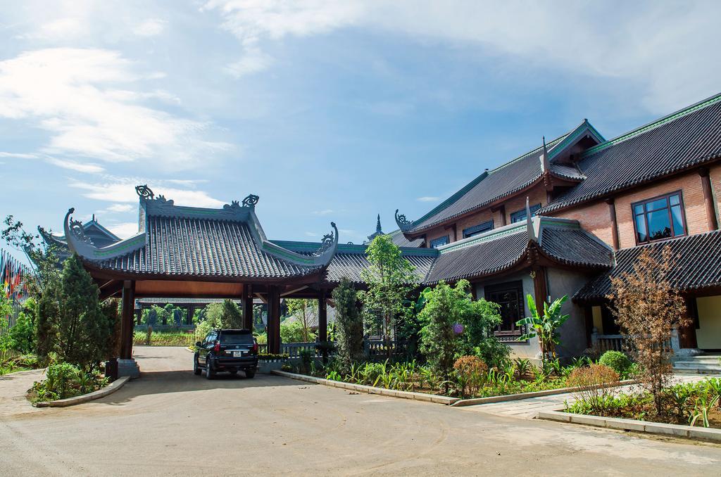 Отель Khach Xa Bai Dinh Ниньбинь Экстерьер фото